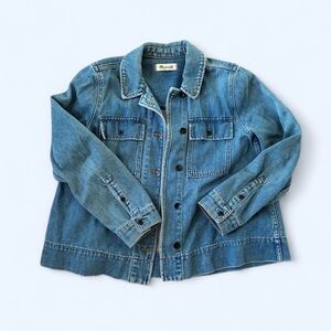 MADEWELL 100% cotton denim shacket 
Button down comfy soft fabric